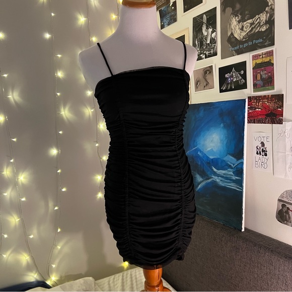 NWT Adorable spaghetti strap black mini dress with black slip and ruched mesh - Picture 3 of 6